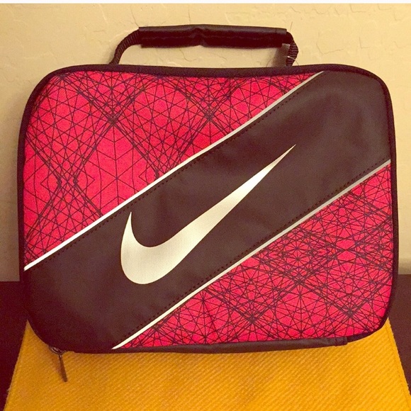 red nike lunch bag